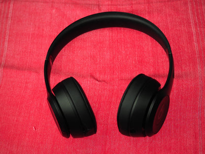 Beats Solo 4 Black Bluetooth Headphones & Working