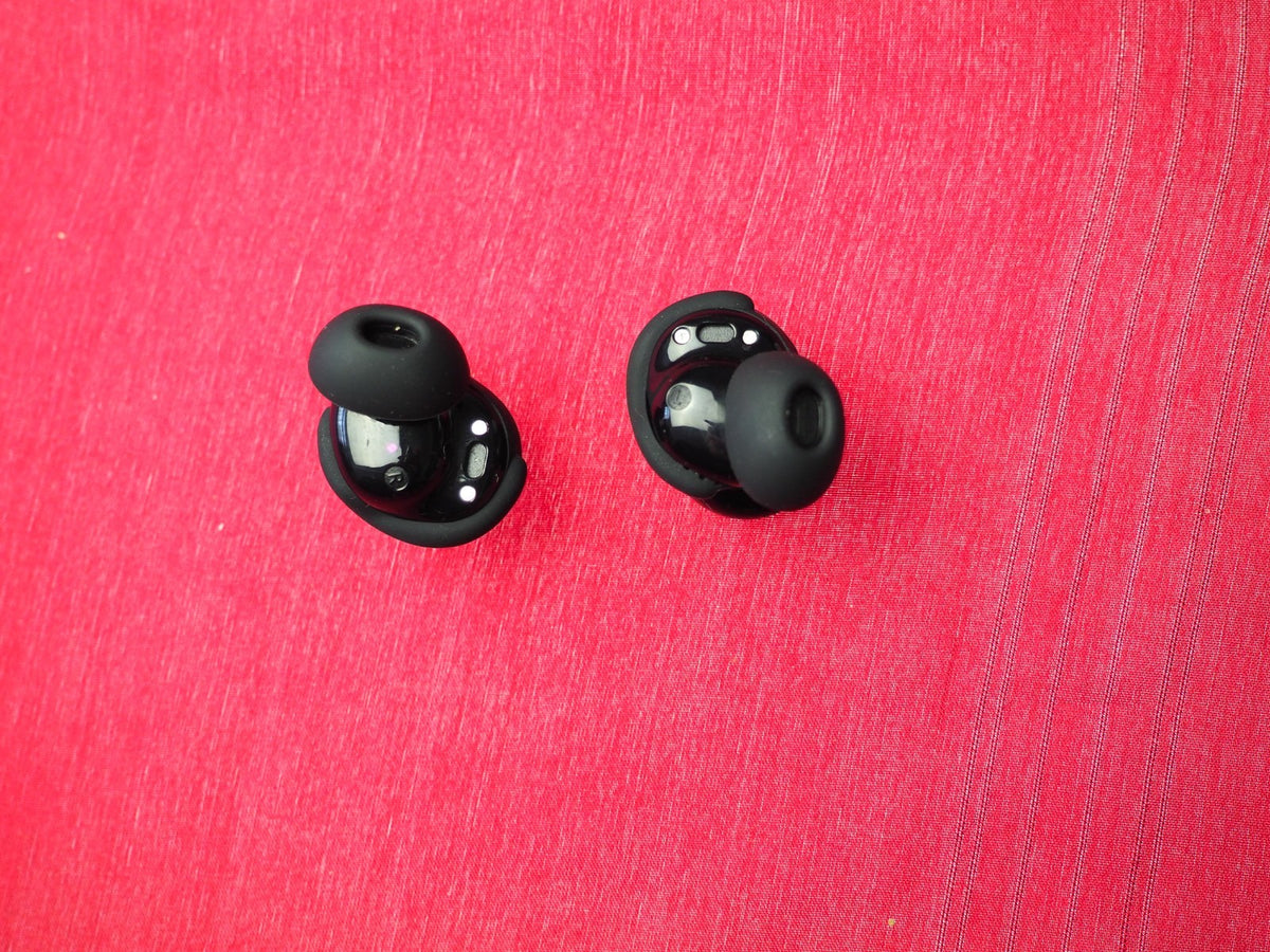Bose Quietcomdort (New Model) Left & Right Bluetooth Earbuds Working