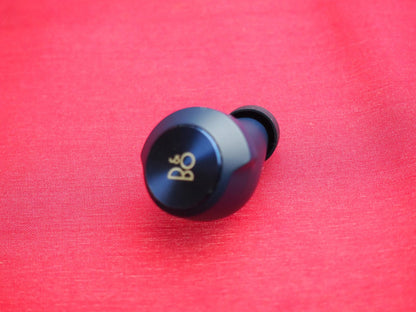 Bang & Olufsen Beoplay EQ Right Bluetooth earbud Only & Working