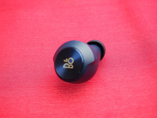 Bang & Olufsen Beoplay EQ Right Bluetooth earbud Only & Working