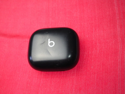 Powerbeats Pro 2 Case Only & Working