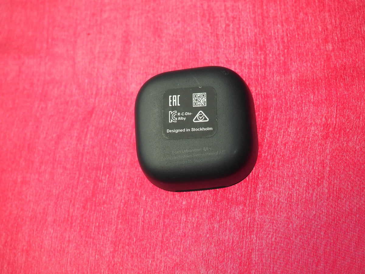 Urban Ears Alby Bluetooth Earbud Case Only & Working