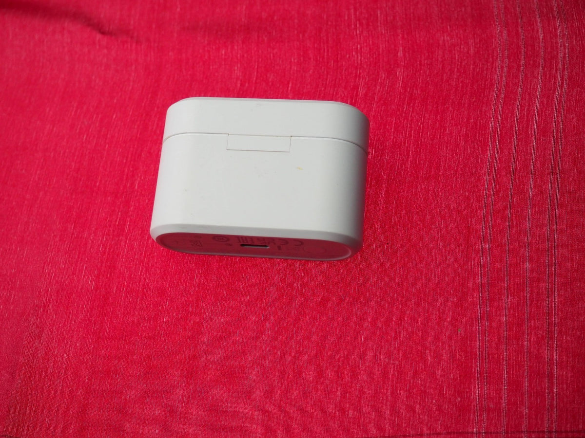 1MORE PistonBuds Pro Q30 Case Only & Working