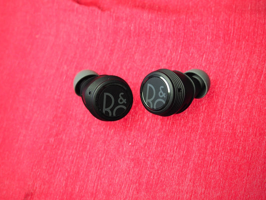 Bang & Olufsen Beoplay E8 Sport Left & Right Bluetooth Earbud Only & Not Working