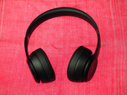 Beats Solo 4 Black Bluetooth Headphones & Working