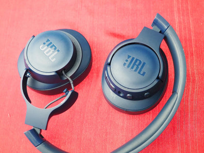 JBL Tune 770 Bluetooth Headphones Working But Snapped