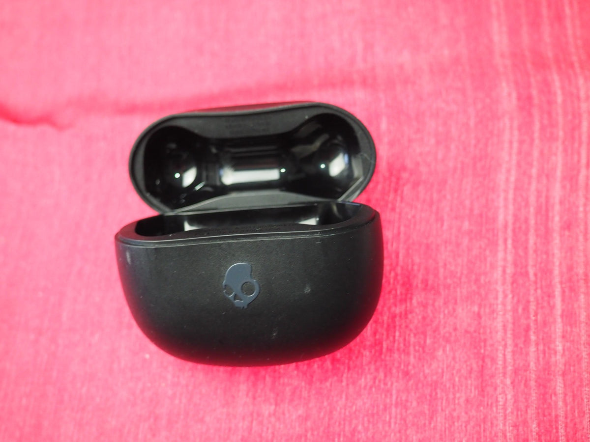 Skullcandy Rail Charging Case  Only & Working
