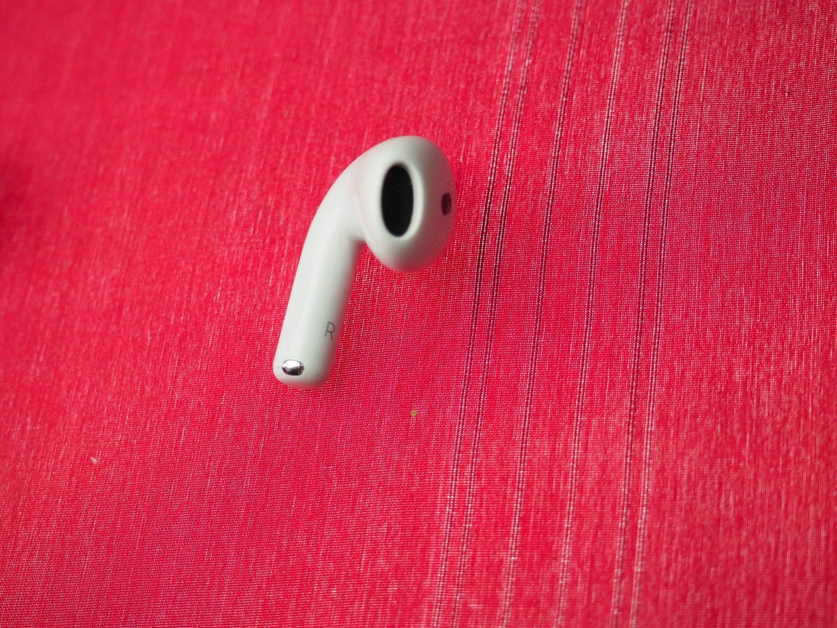Genuine Apple Airpods 4 (A3050) Right Bud Only & Working