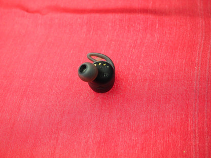 JBL Under armour Streak Right Earbud Only & Working