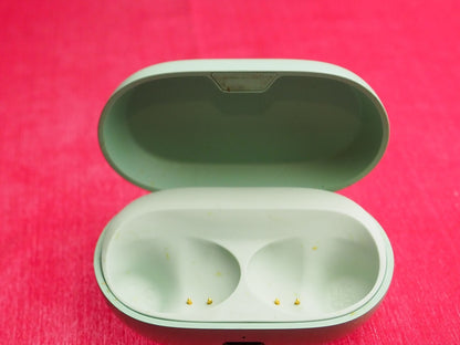Jabra Elite 7 Pro Earbuds Case Only & Working