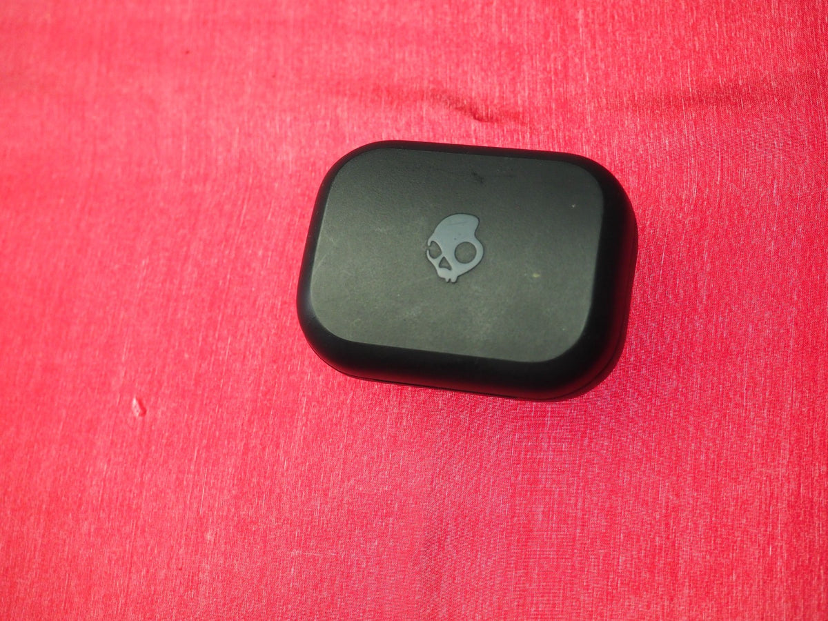 Skullcandy Grind Fuel Case Only & Working