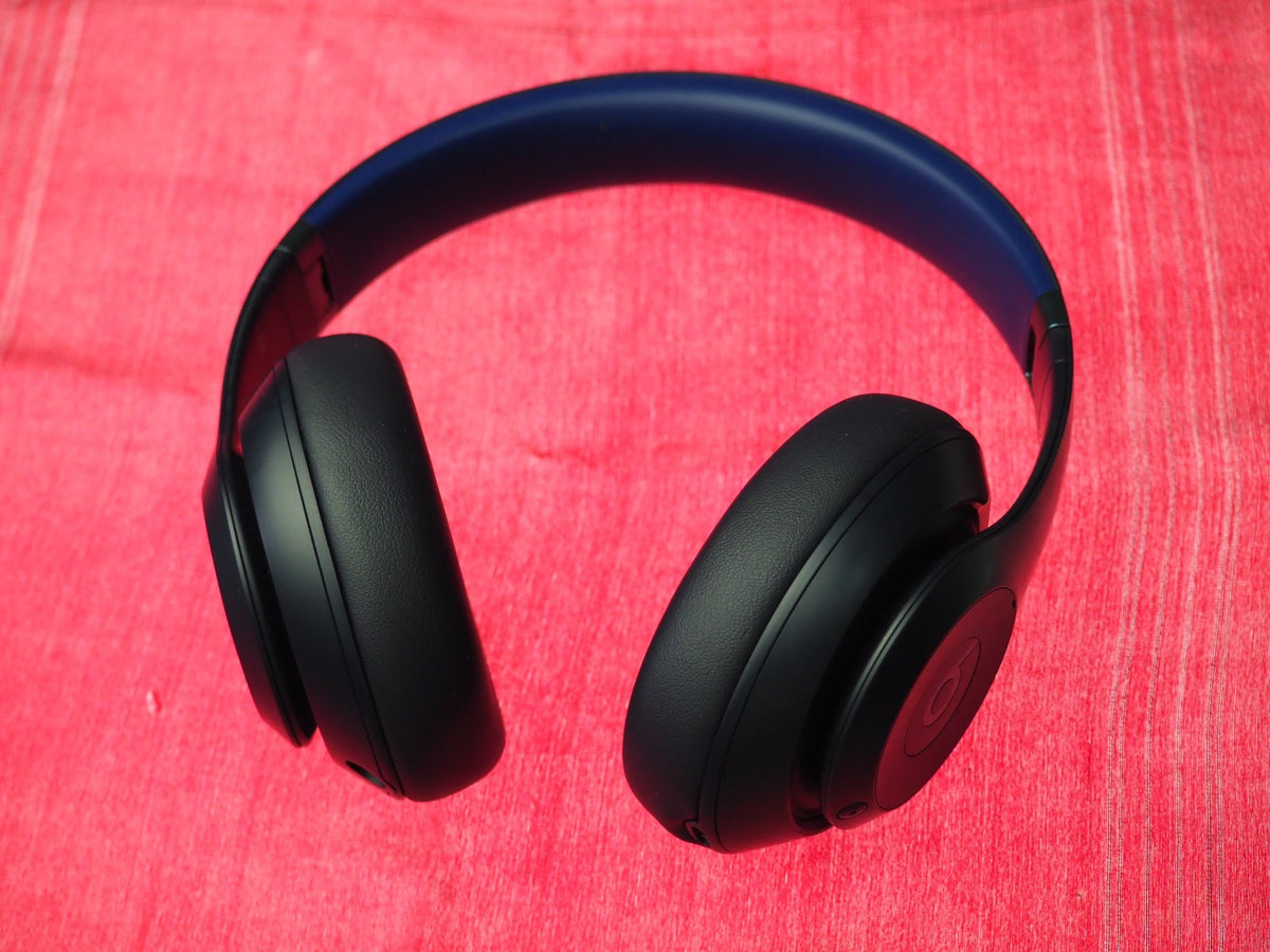 Beats Studio Pro Blue Bluetooth Headphones & Working
