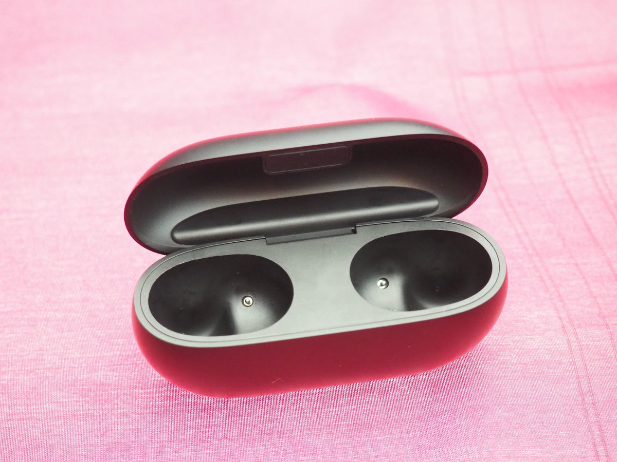 Beats Solo Buds Case Only & Working