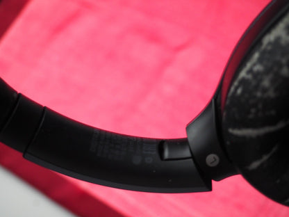 Sony WH-1000XM2 Bluetooth Headphones Working