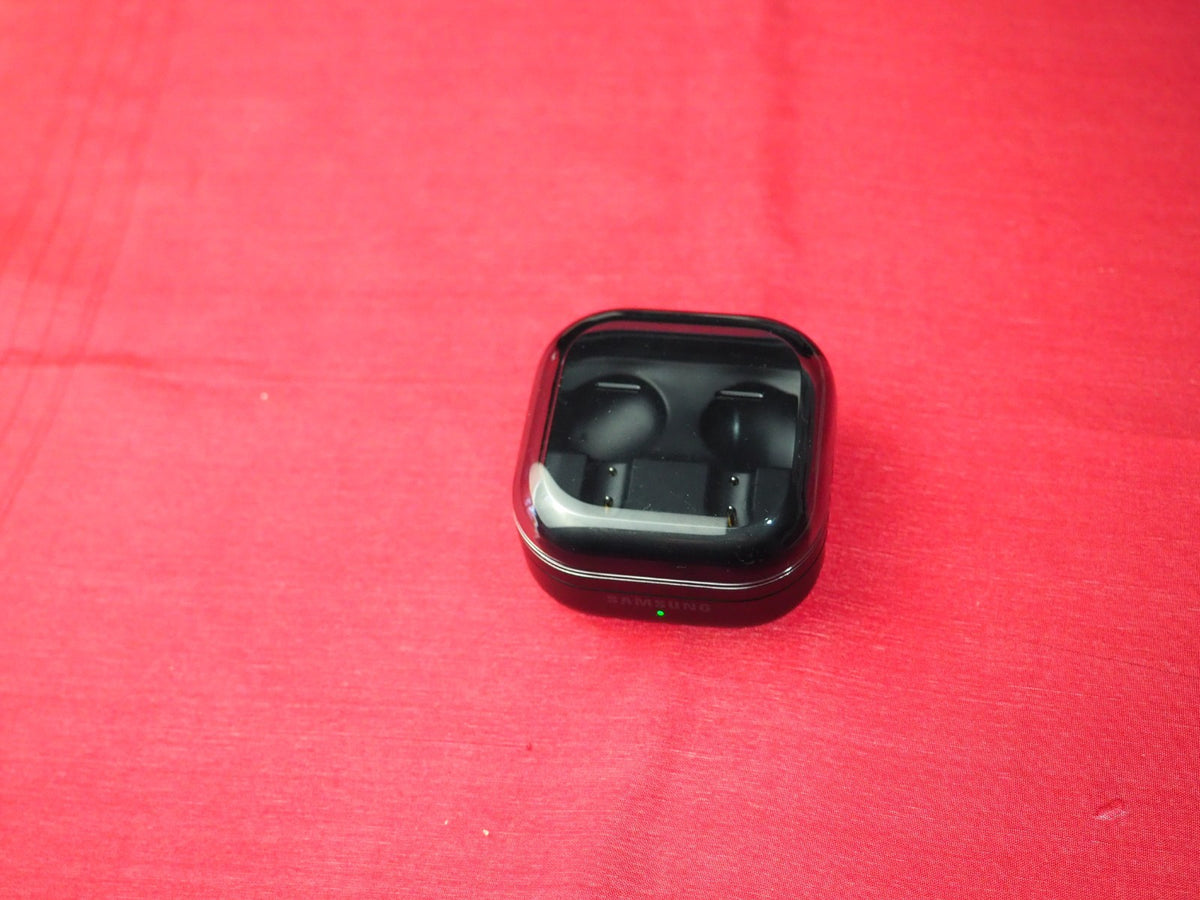 Samsung Galaxy Buds 4 Pro Case only & Working