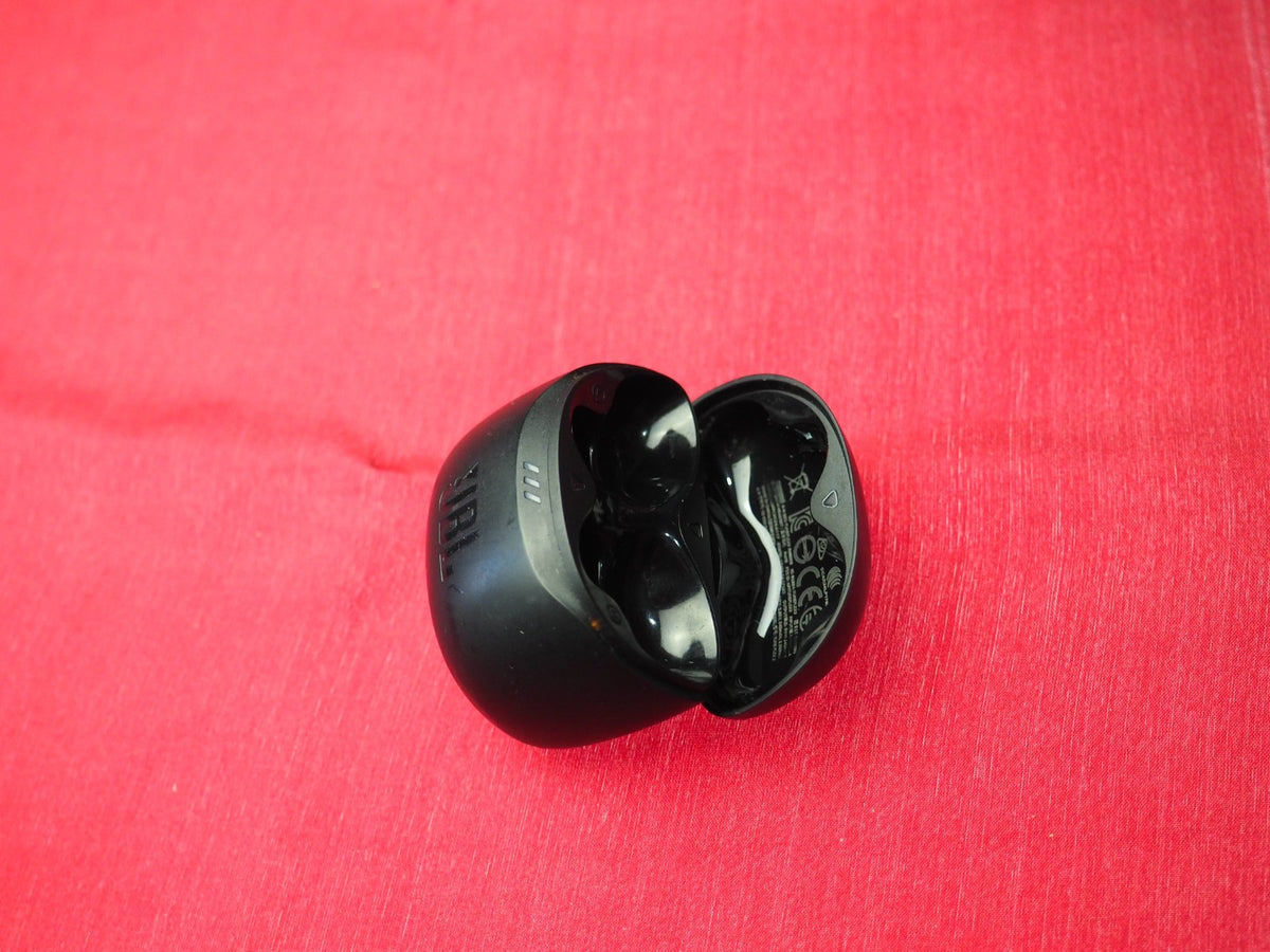 JBL Tune Flex 2 Case Only & Working