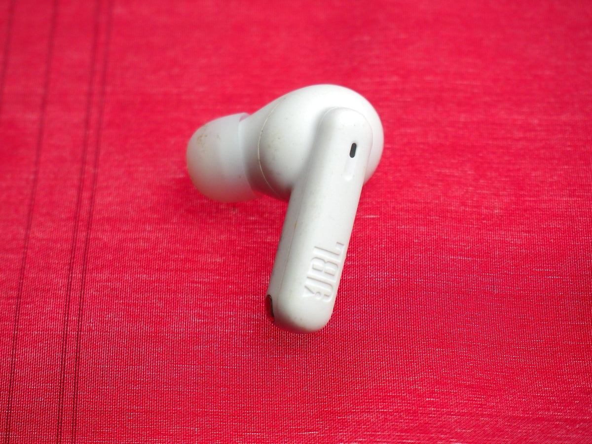 JBL Wave Beam 2 Left  Bluetooth earbud Only & Working