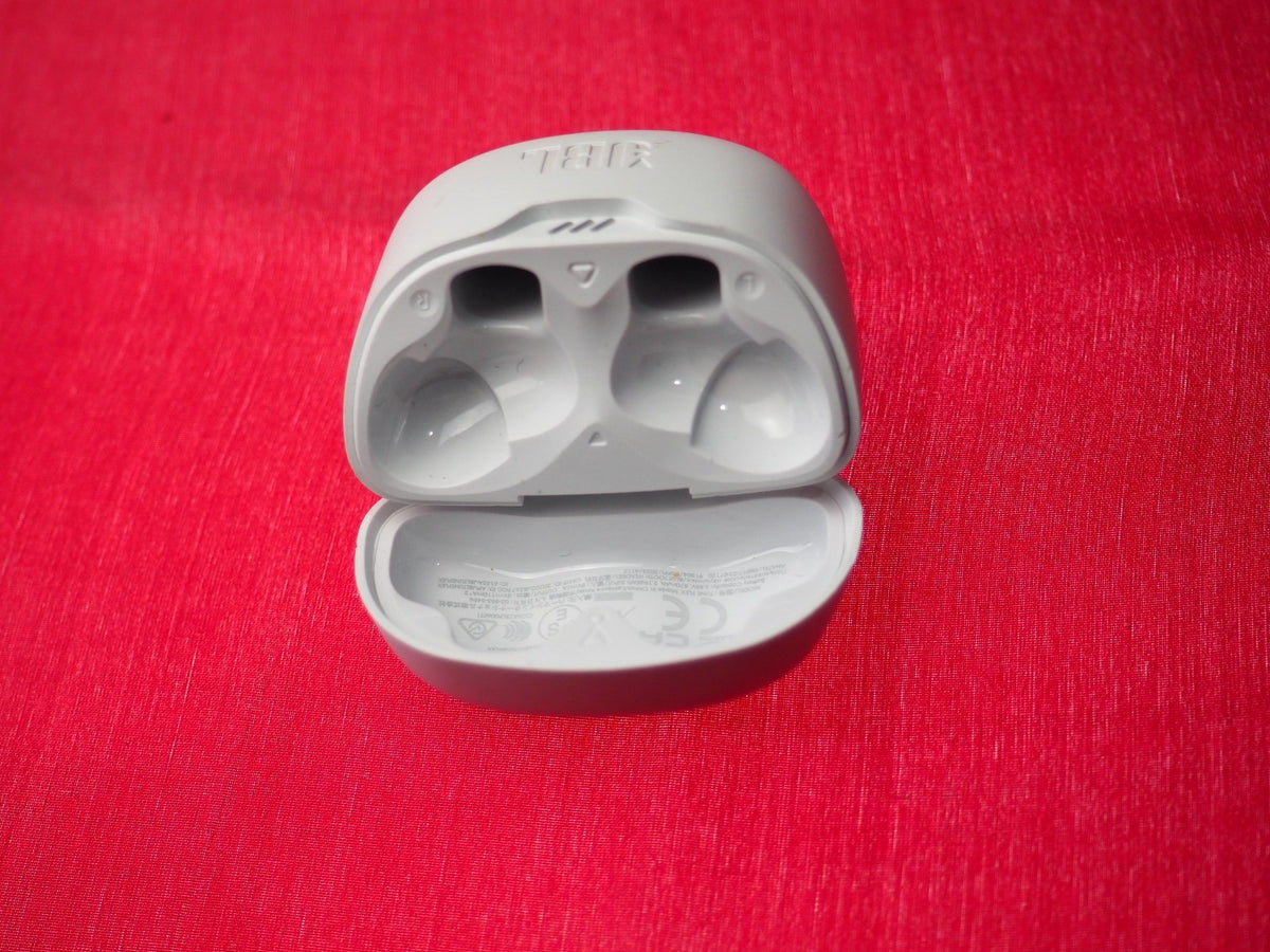 JBL Tune Flex Case Only & Working