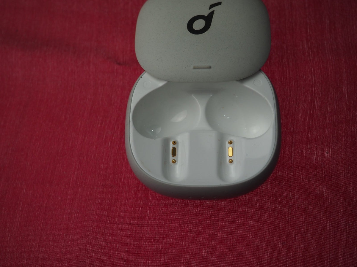 Soundcore Liberty Air Pro 2 A3951 Case Only & Working