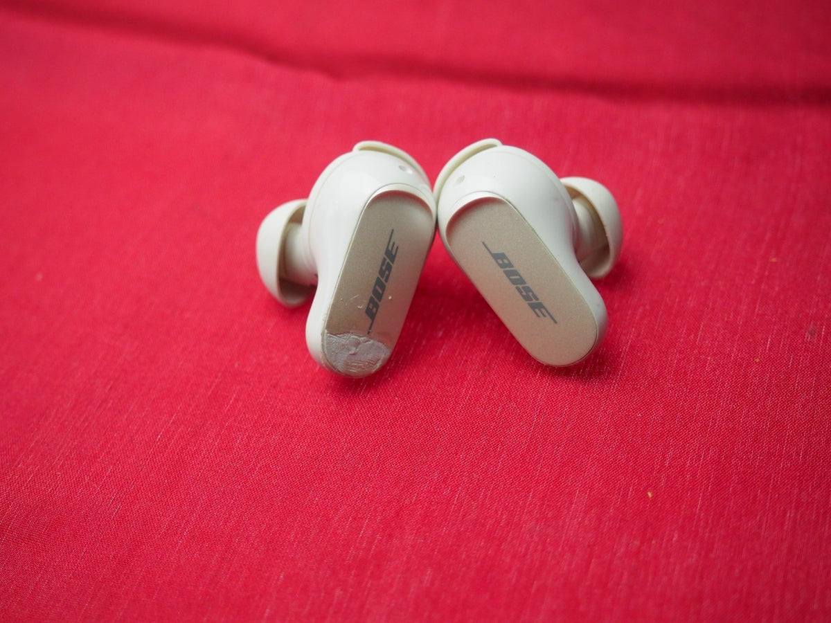 Bose Quietcomfort 2 ii Left Right Earbud Only Right Works