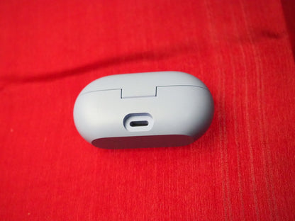 Genuine Beats Solo Charging Case Only & Working