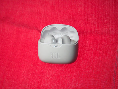 JBL Tune Beam Bluetooth Earbuds Only & Working