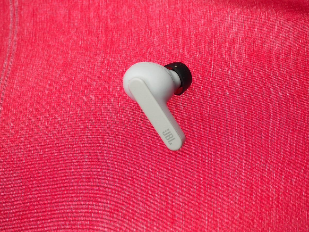 JBL Pro + Right Bluetooth Earbud Only & Working