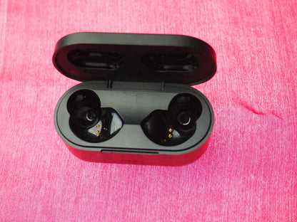 Belkin Soundform Play Bluetooth Earbud Case Only & Working