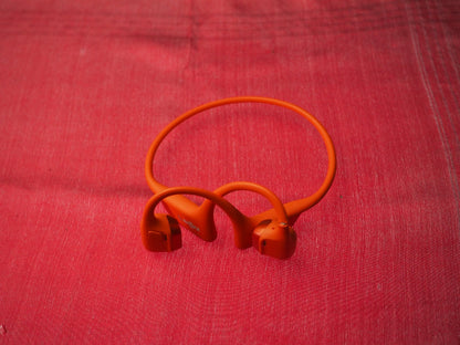 Shokz Openrun Pro 2 Earbuds Only & Working but broken