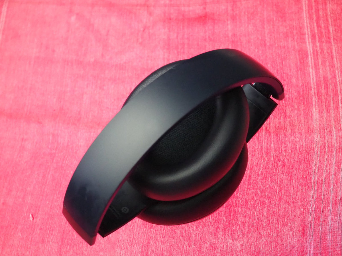 Beats Studio Pro Blue Bluetooth Headphones & Working