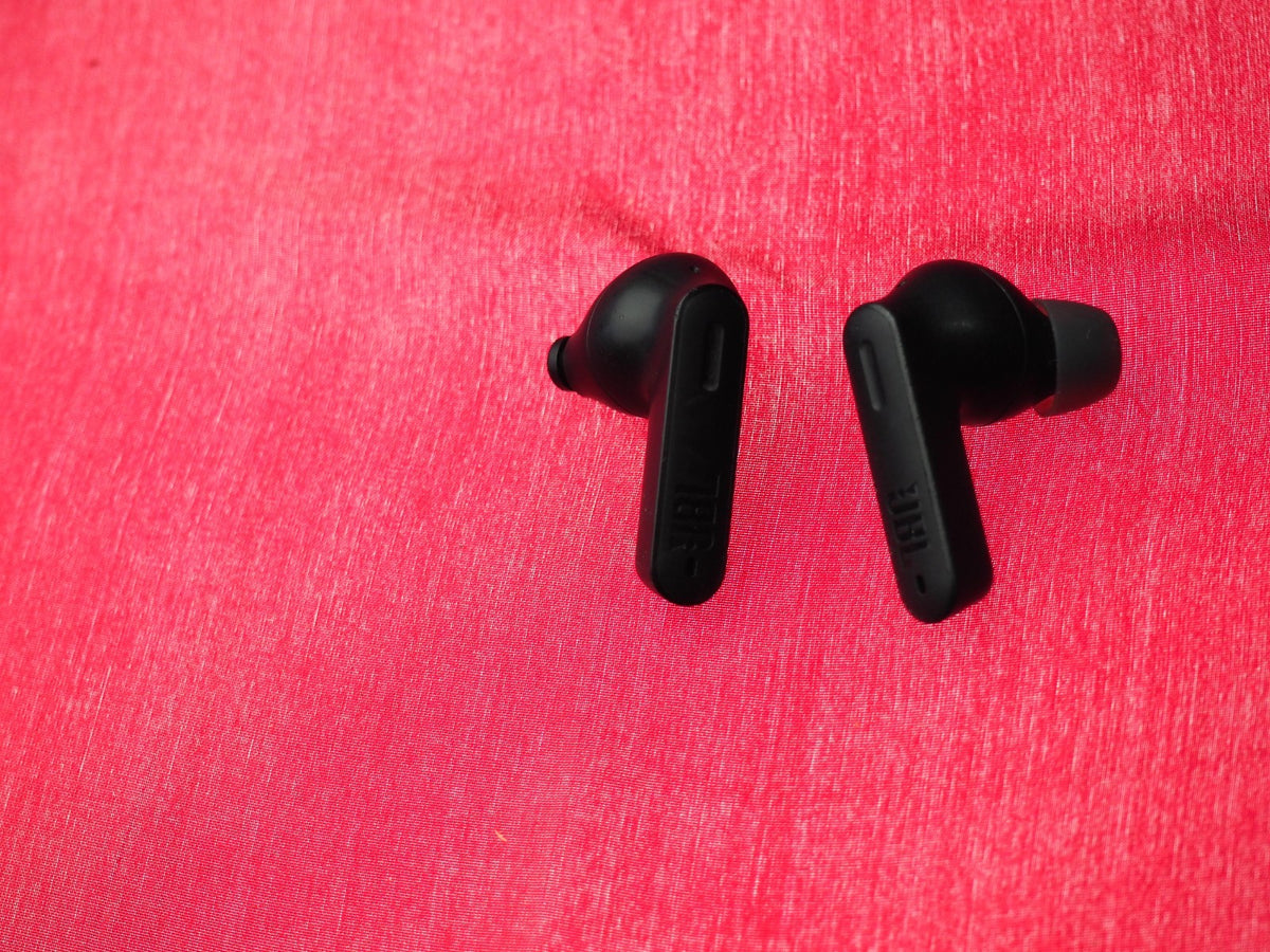 JBL Tune Beam (new model) Left & Right Bluetooth Earbuds Only & Working