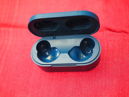 Belkin Soundform Play Charging Case Only & Working