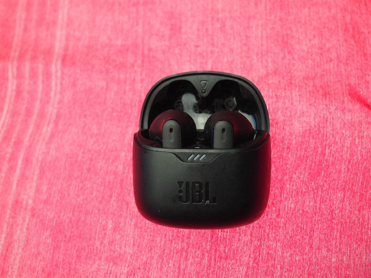 JBL Tune Flex Bluetooth Earbuds
