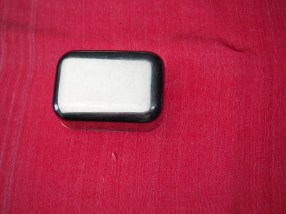 Master & Dynamic CABFBPW1YG0361 Case Only & Working