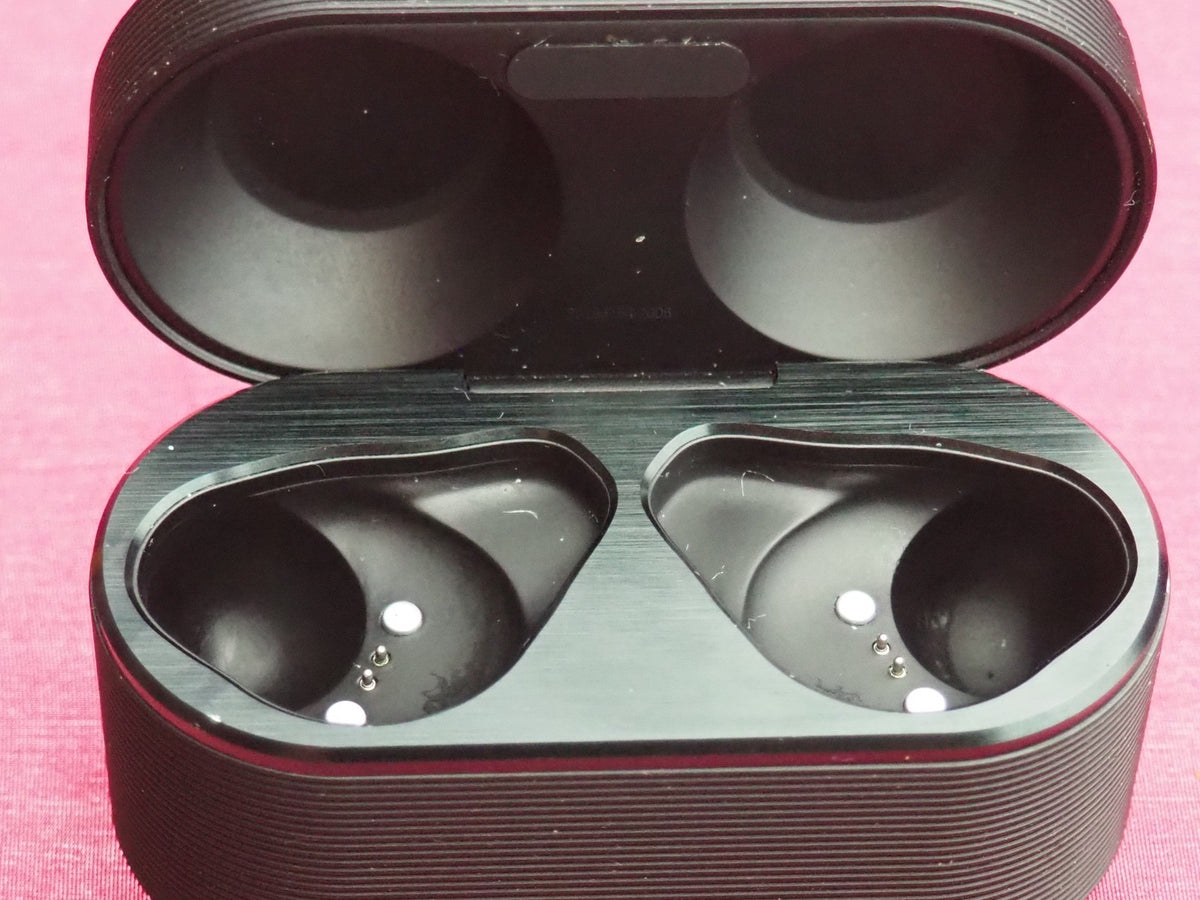Bang & Olufsen Beoplay E8 Sport Case Only & Working
