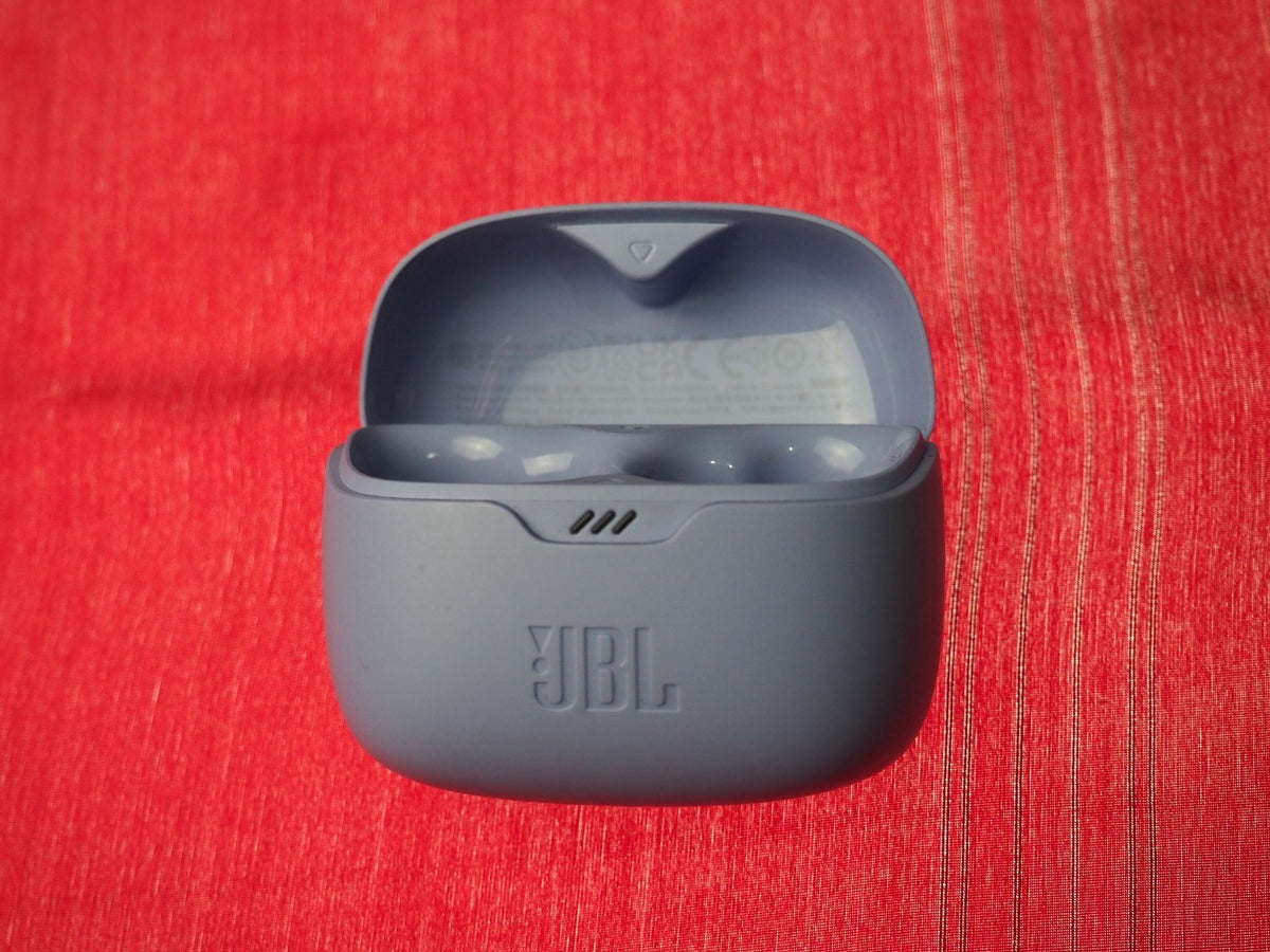 JBL Tune Buds Case Only & Working