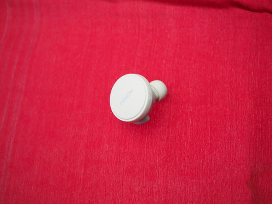 Denon Perl Pro 871  Right Bluetooth Earbud Only & Working