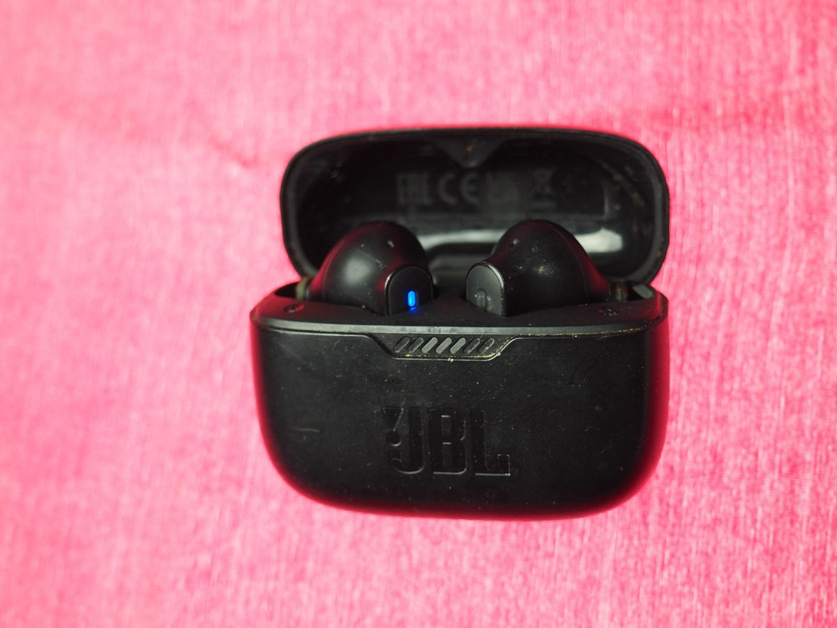 JBL Tune 235 Case Only & Working