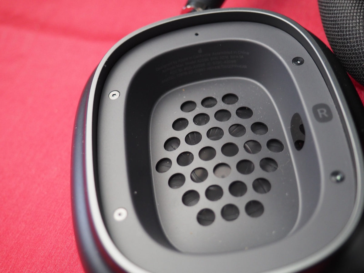 Genuine Apple Max A2096 Bluetooth Headphones Not Working No Power