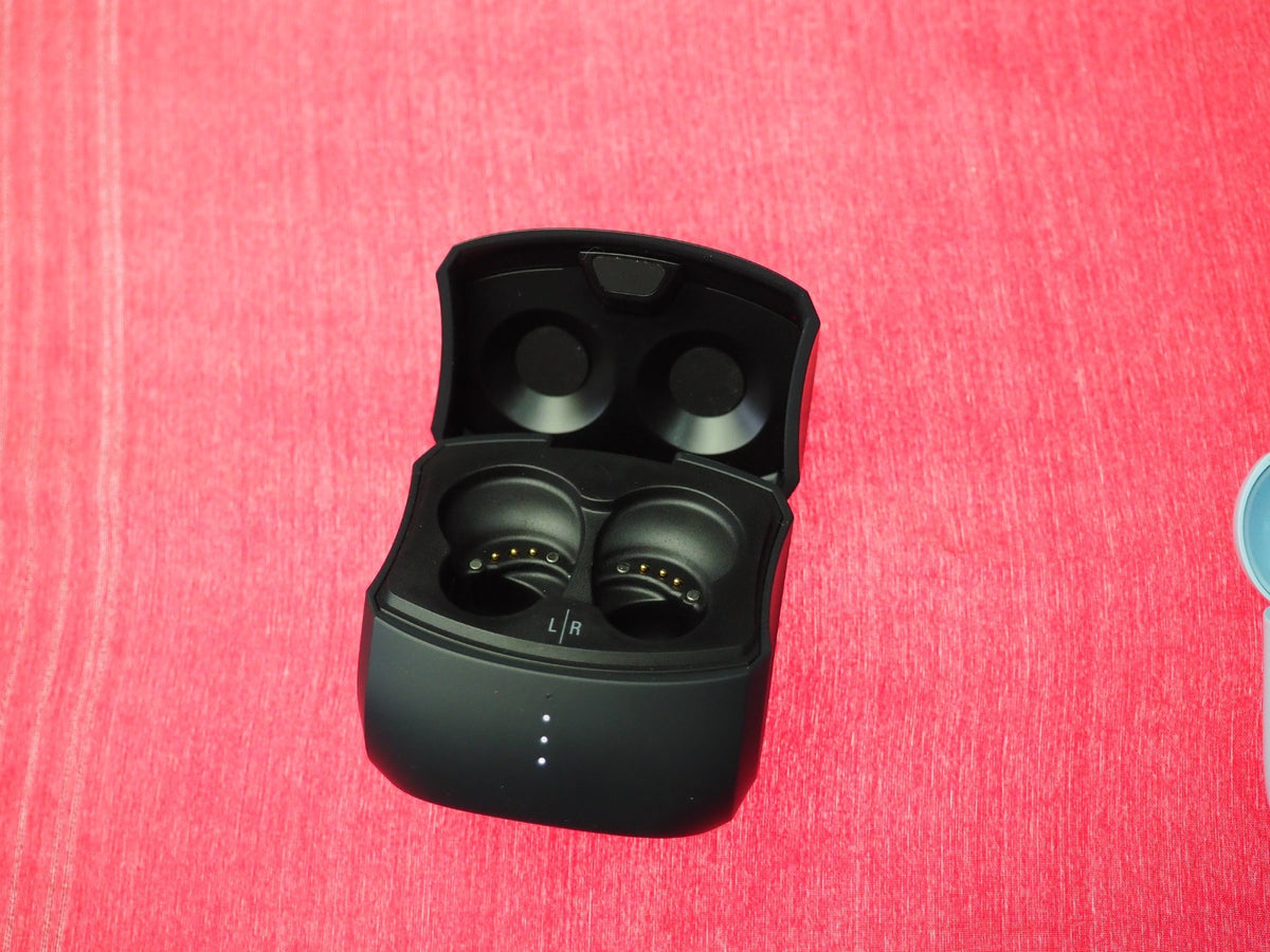 Audio Technica ATH-CK550TW Case Only & Working