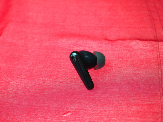 Soundcore Liberty 4 Pro Reactive Right  earbud Only & Working