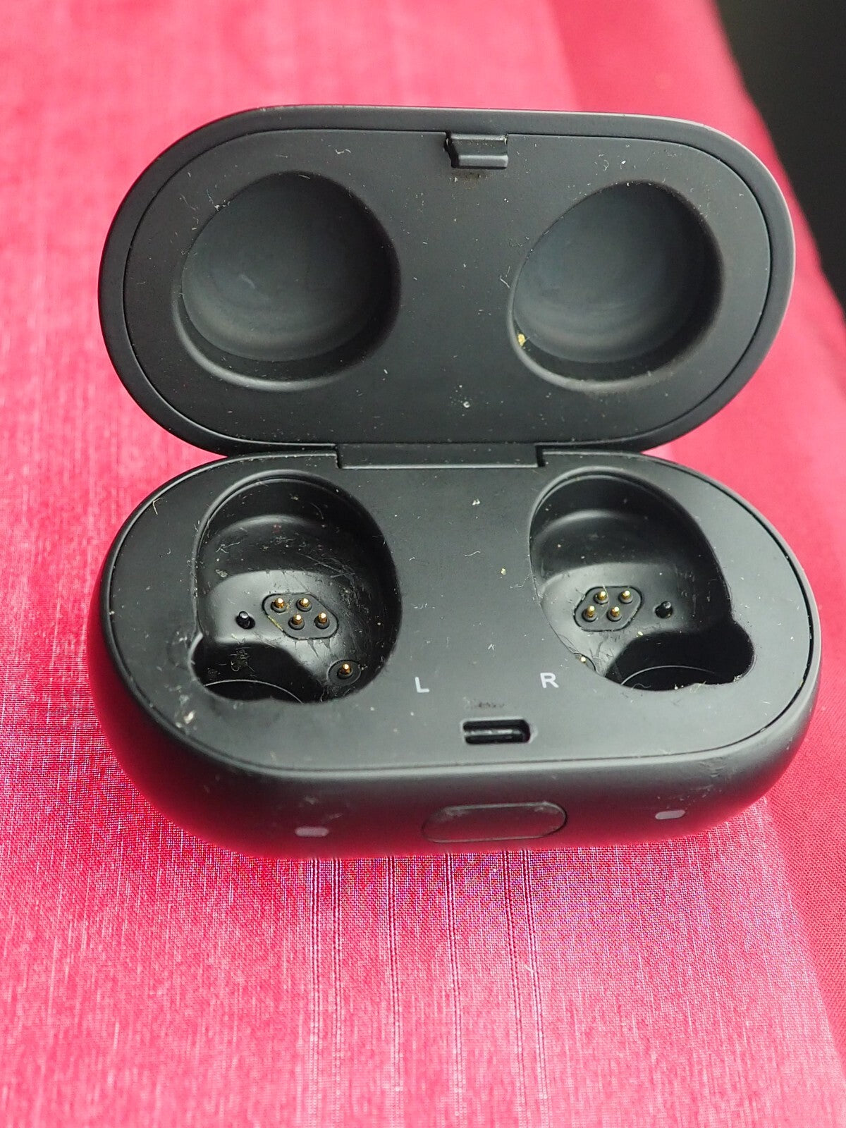 samsung Gear IconX Case Only & Working