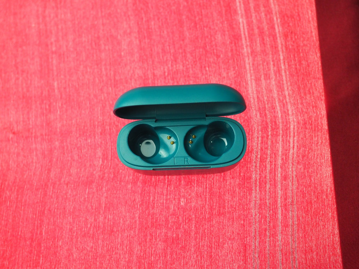 Jlab Go Air Pop USB-C Case Only & Working