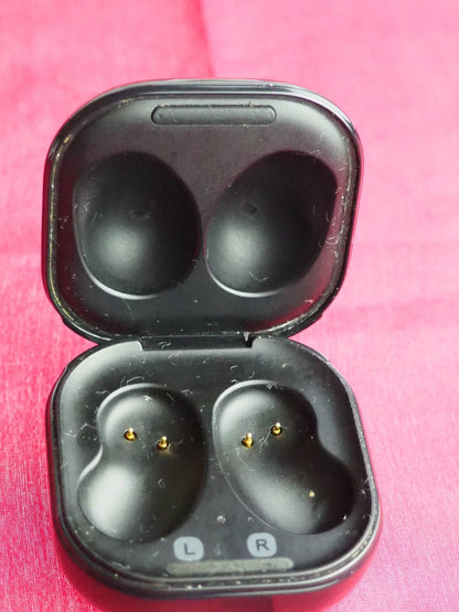 Samsung Galaxy Buds Live Case Only & Working