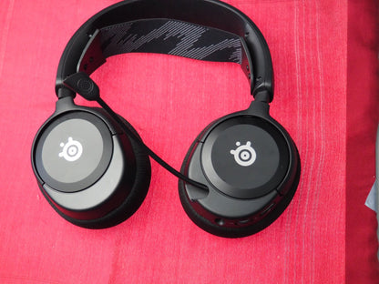 Steelseries Arctis Nova 1 BluetoothWired Headset