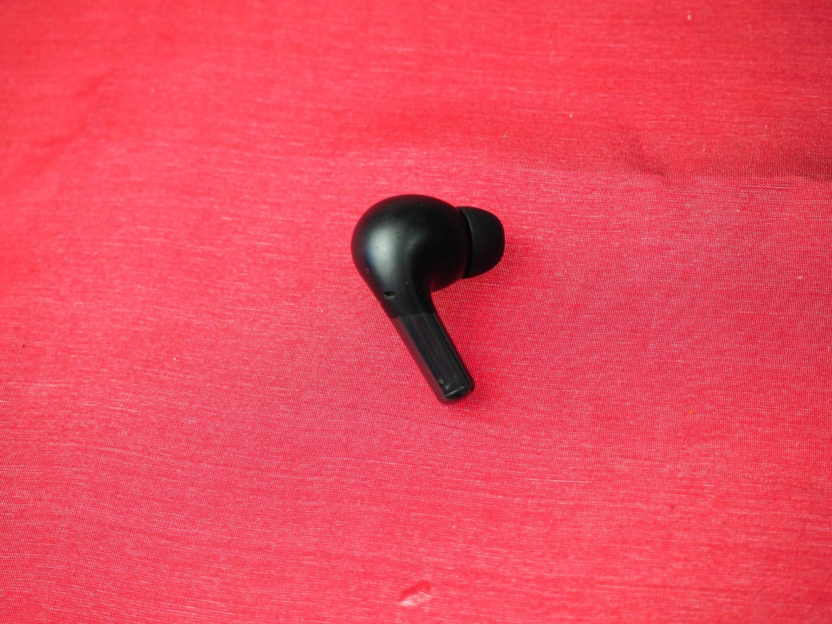 One Plus Buds Pro Right Earbud Only & Working