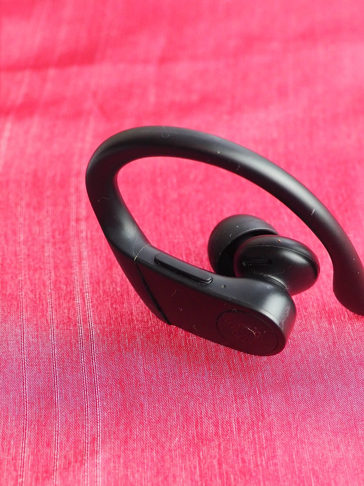 Powerbeats Pro Black Left Bud Only & Working