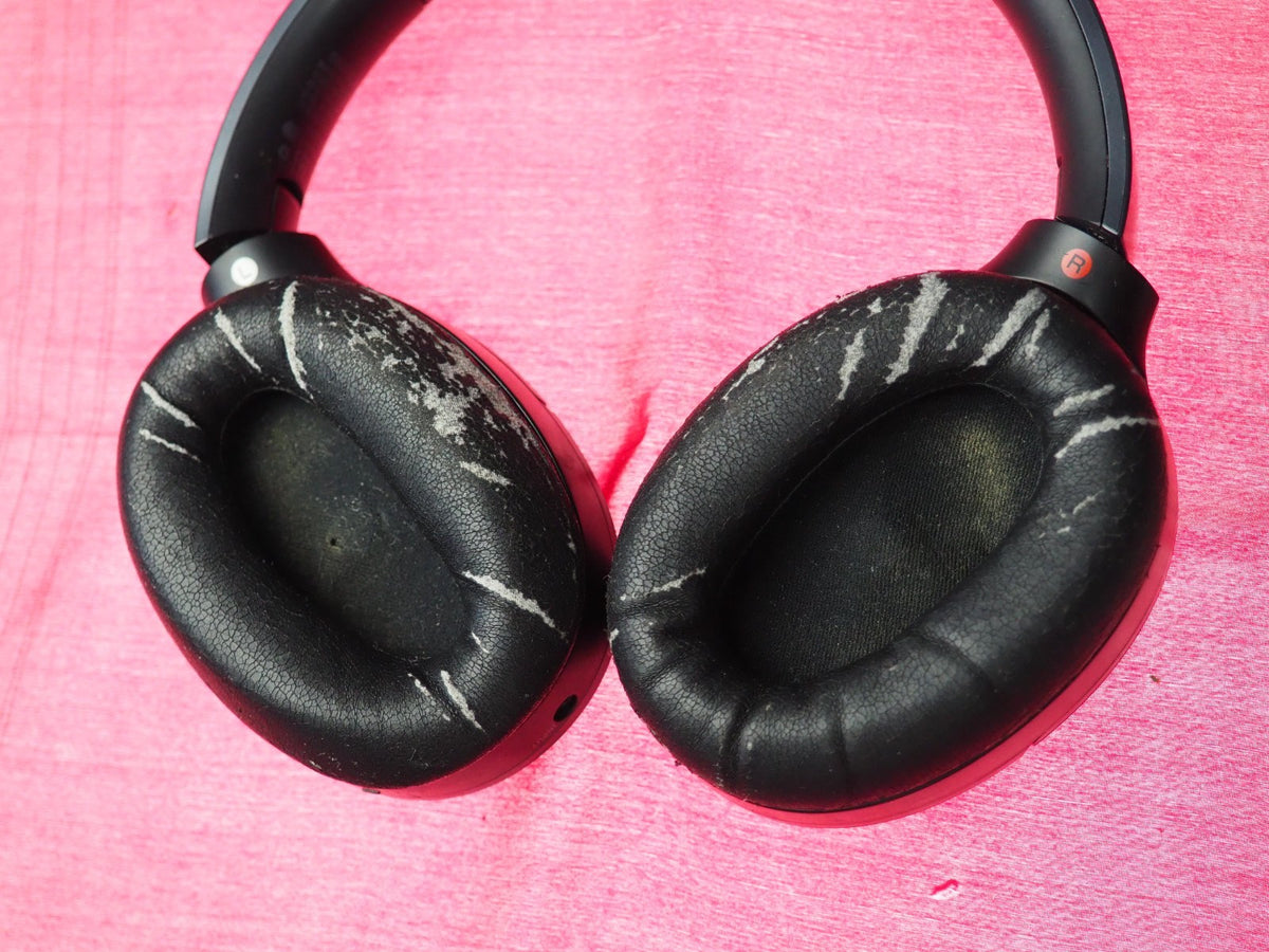 Sony WH-1000XM2 Bluetooth Headphones Working