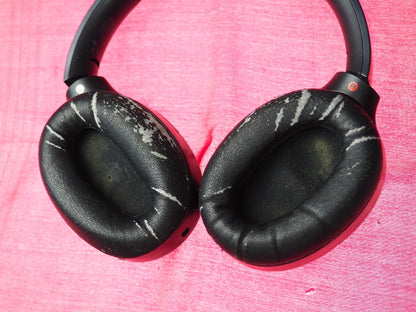 Sony WH-1000XM2 Bluetooth Headphones Working