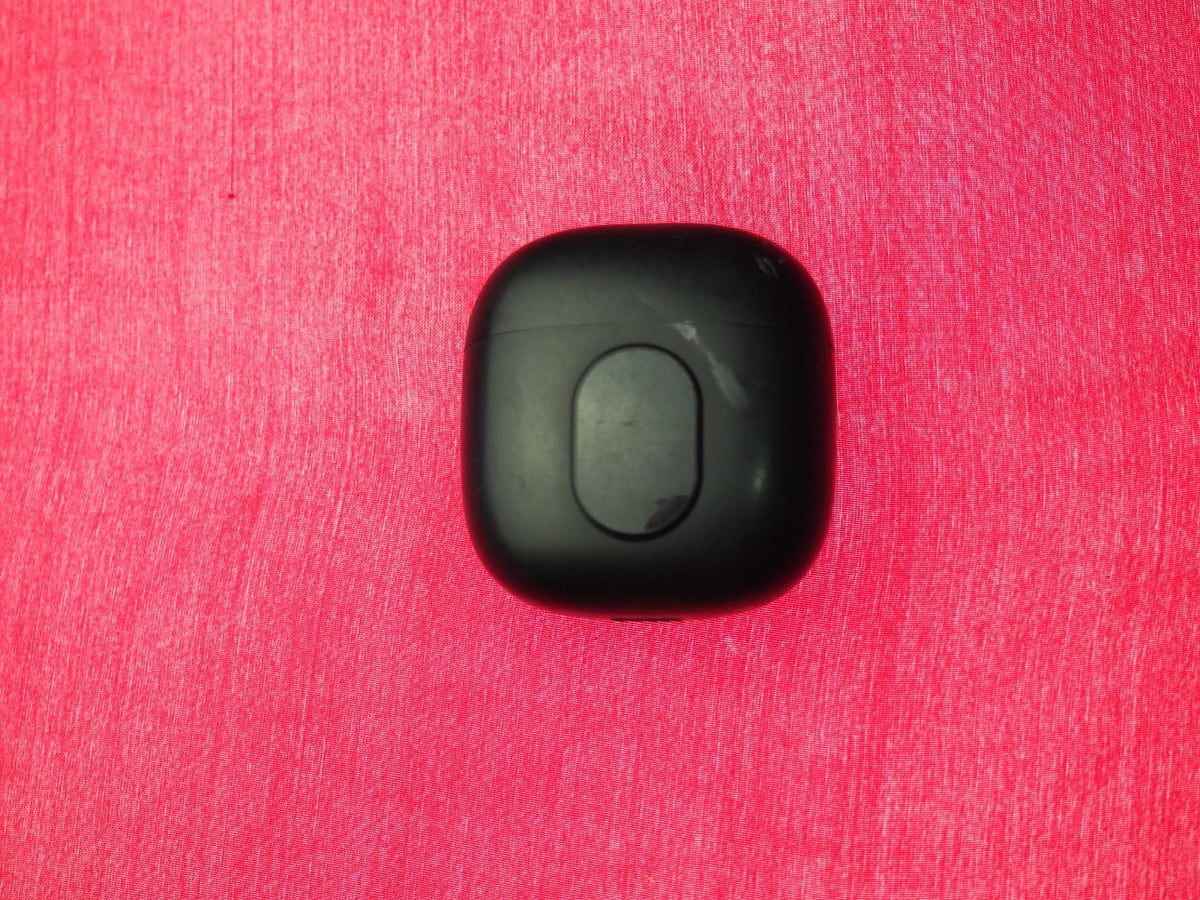 I52 Bluetooth Earbud Case Only & Working